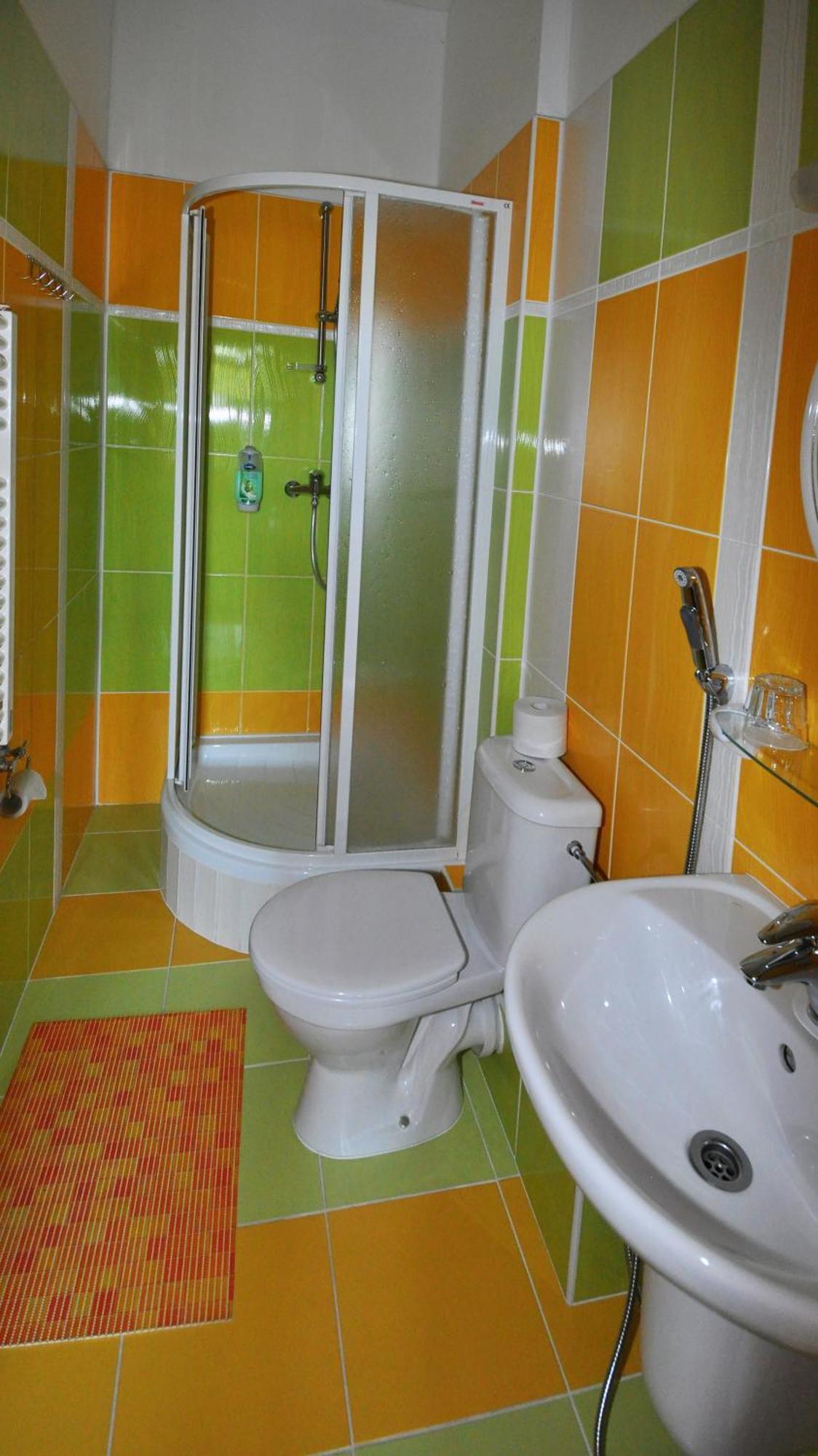 Hotel U Radnice Лоуни Экстерьер фото