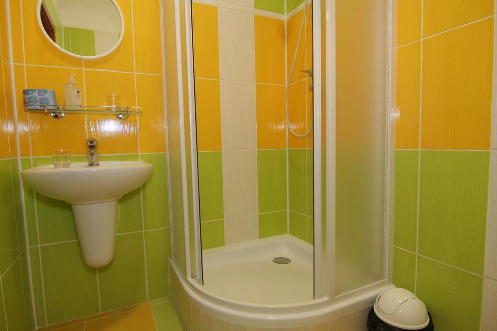 Hotel U Radnice Лоуни Экстерьер фото