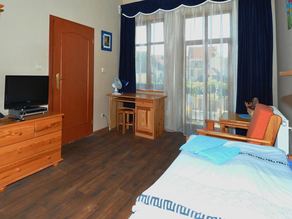 Hotel U Radnice Лоуни Экстерьер фото